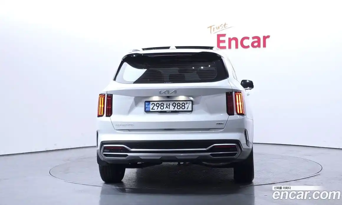 Kia Sorento 2023 1.6 Автомат в Москве № 134343, фото 4