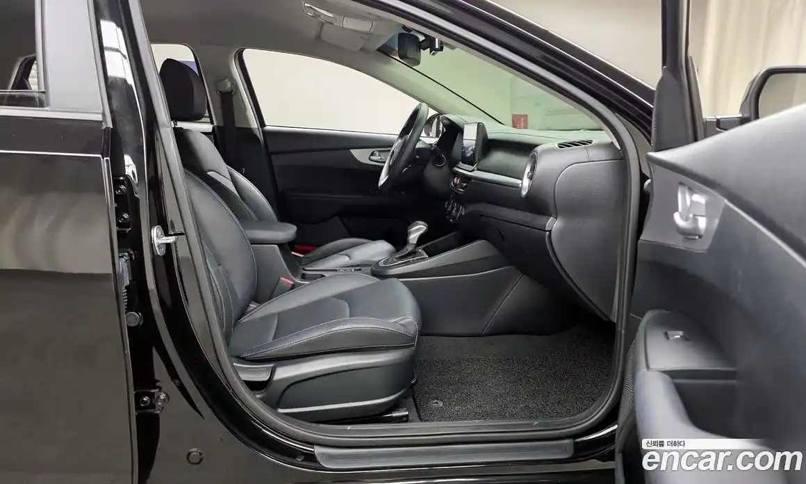 Kia K3 2022 1.6 Автомат в Москве № 13993, фото 11