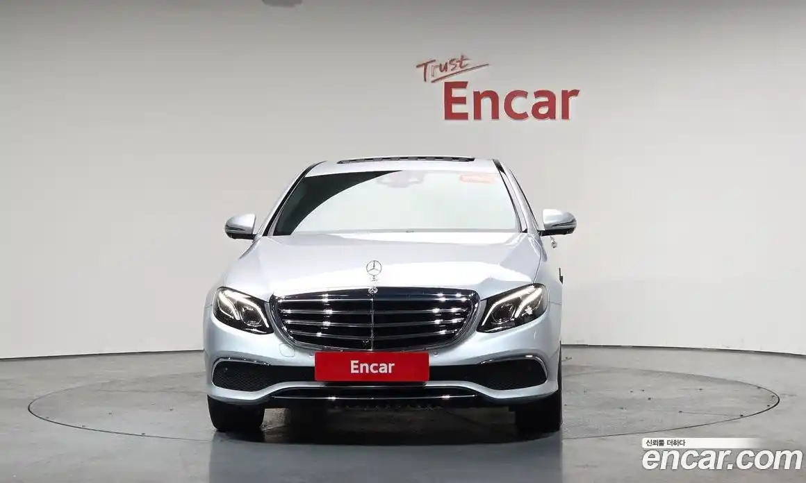 Mercedes-Benz E-Class 2018 2.0 Автомат в Москве № 141730, фото 15