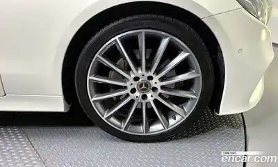 Mercedes-Benz E-Class 2018 1.9 Автомат в Москве № 142325, миниатюра 5