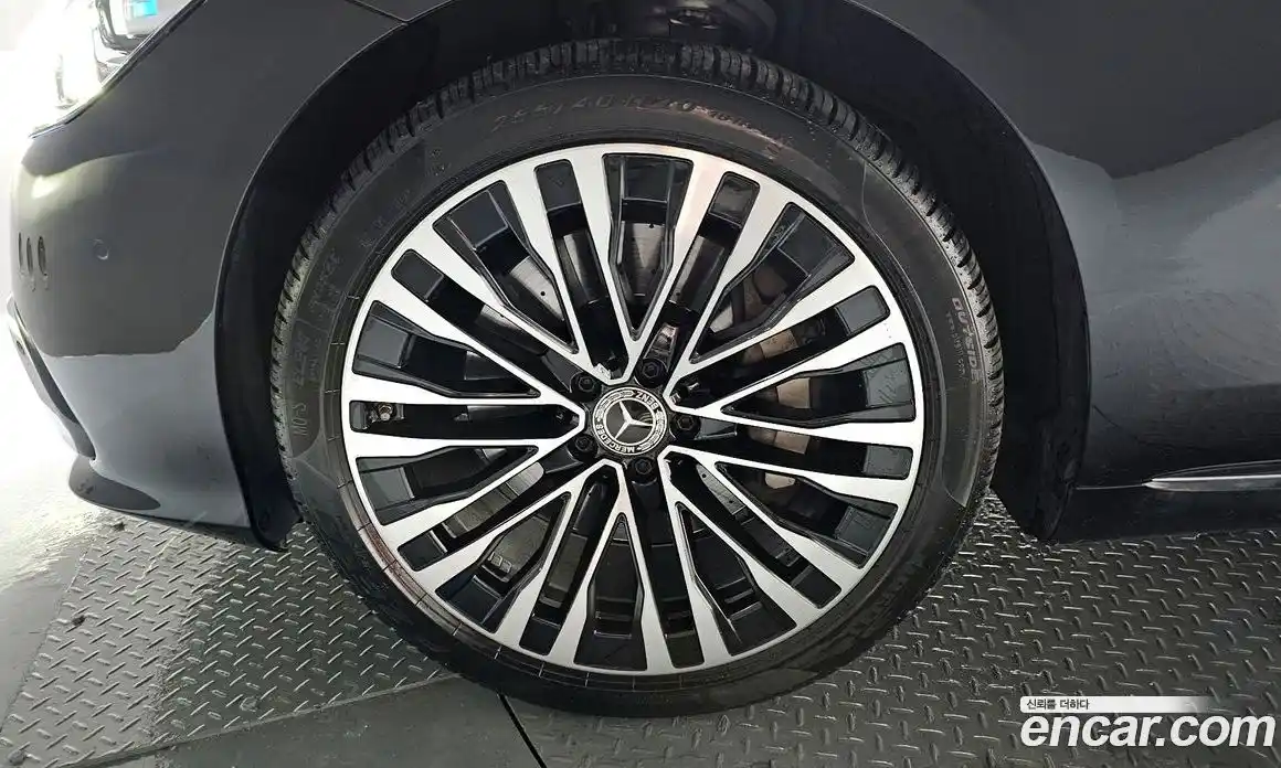 Mercedes-Benz S-Class 2023 4.0 Автомат в Москве № 142503, фото 19