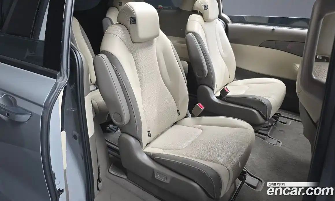 Kia Canival 2025 3.5 Автомат в Москве № 14250, фото 7