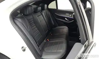 Mercedes-Benz E-Class 2022 2.0 Автомат в Москве № 143347, миниатюра 11