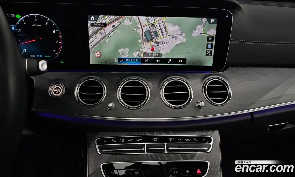 Mercedes-Benz E-Class 2022 2.0 Автомат в Москве № 143347, фото 15