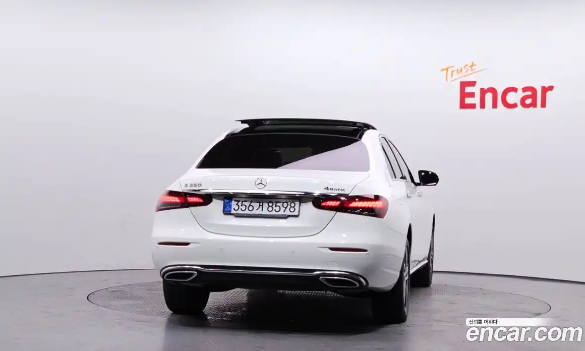 Mercedes-Benz E-Class 2022 2.0 Автомат в Москве № 143347, фото 4