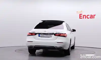 Mercedes-Benz E-Class 2022 2.0 Автомат в Москве № 143347, миниатюра 4