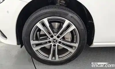 Mercedes-Benz E-Class 2022 2.0 Автомат в Москве № 143347, миниатюра 5