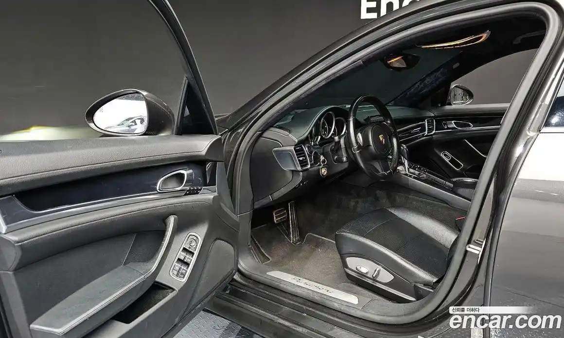 Porsche Panamera 2012 3.0 Автомат в Москве № 147111, фото 3