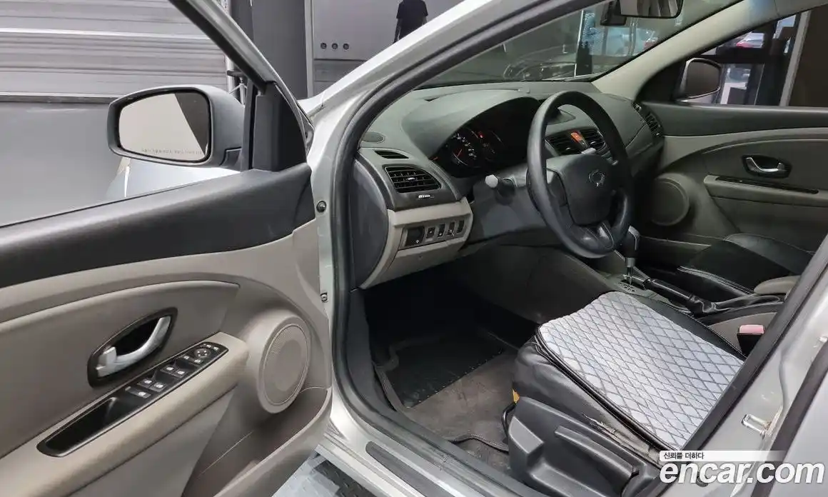 Renault SM3 2011 1.6 Автомат в Москве № 147552, фото 17