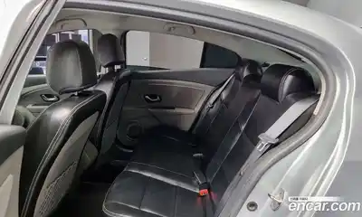 Renault SM3 2011 1.6 Автомат в Москве № 147552, миниатюра 7