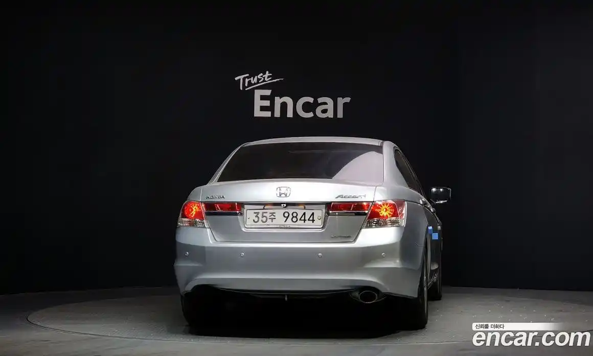 Honda Accord 2011 2.4 Автомат в Москве № 151582, фото 12