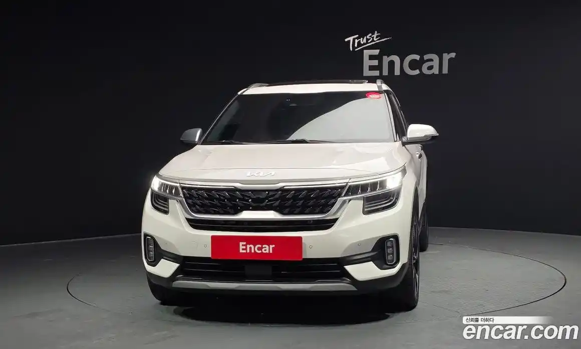 Kia Seltos 2022 1.6 Автомат в Москве № 15460, фото 3