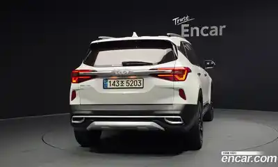 Kia Seltos 2022 1.6 Автомат в Москве № 15460, миниатюра 4