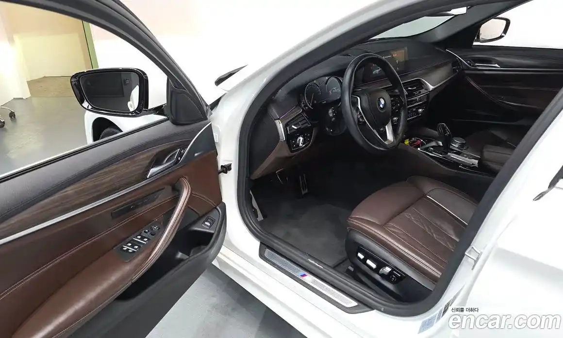 BMW 5-Series 2018 2.0 Автомат в Москве № 158323, фото 18