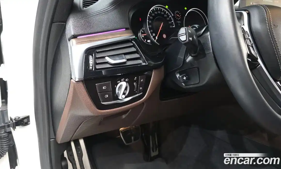 BMW 5-Series 2018 2.0 Автомат в Москве № 158323, фото 9