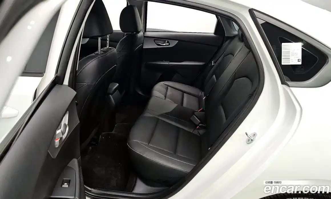 Kia K3 2022 1.6 Автомат в Москве № 15834, фото 8