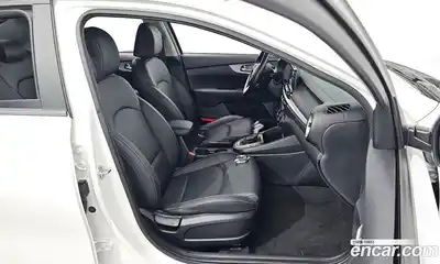 Kia K3 2022 1.6 Автомат в Москве № 15834, миниатюра 9