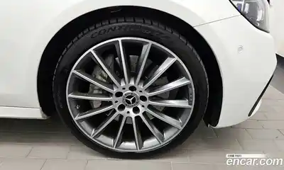 Mercedes-Benz E-Class 2021 2.0 Автомат в Москве № 160436, миниатюра 4