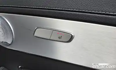 Mercedes-Benz GLC-Class 2019 2.0 Автомат в Москве № 160480, миниатюра 3