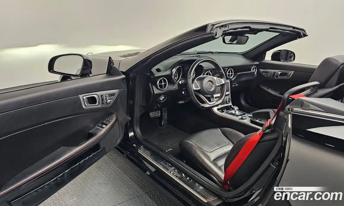 Mercedes-Benz SLC-Class 2017 2.0 Автомат в Москве № 161780, фото 17