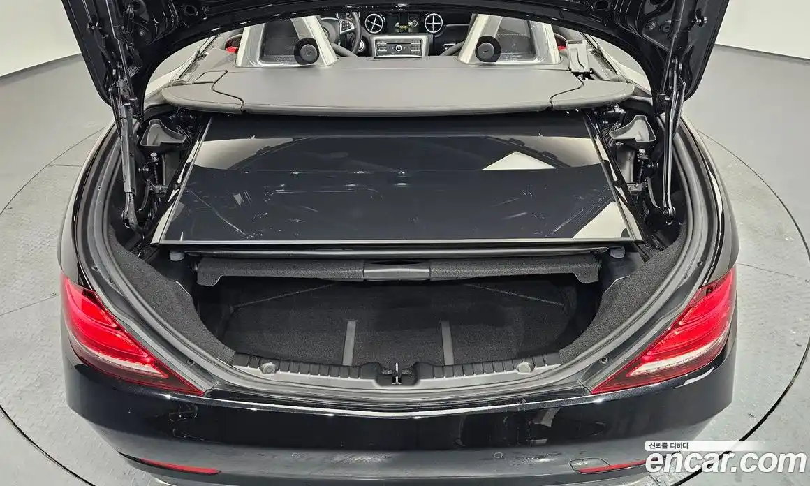 Mercedes-Benz SLC-Class 2017 2.0 Автомат в Москве № 161780, фото 6