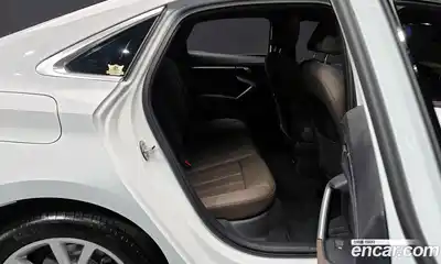 Audi A3 2025 2.0 Автомат в Москве № 162262, миниатюра 12