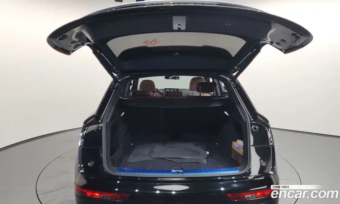 Audi Q5 2021 2.0 Автомат в Москве № 162437, фото 3