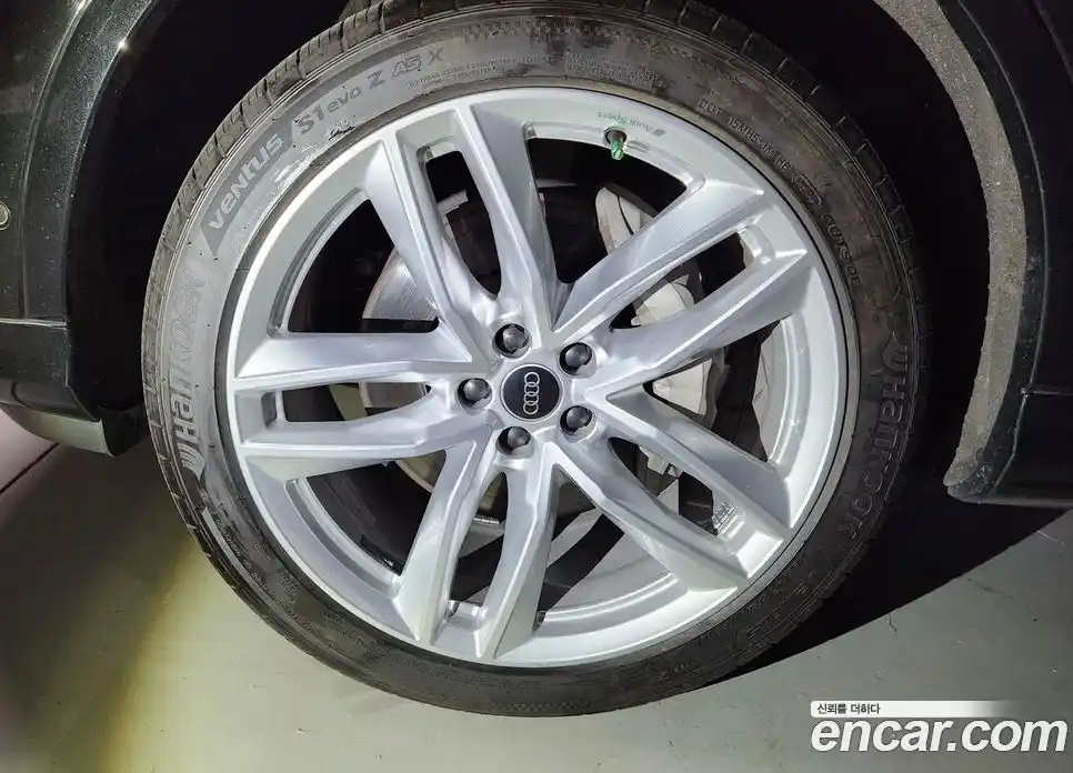 Audi Q7 2023 3.0 Автомат в Москве № 162562, фото 5