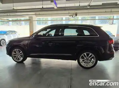 Audi Q7 2023 3.0 Автомат в Москве № 162562, миниатюра 7