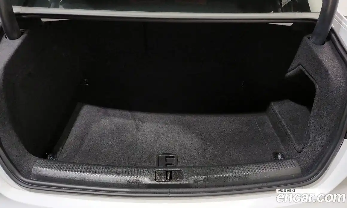 Audi A4 2015 2.0 Автомат в Москве № 163590, фото 11