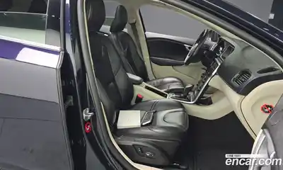 Volvo V40 2016 2.0 Автомат в Москве № 164613, миниатюра 10