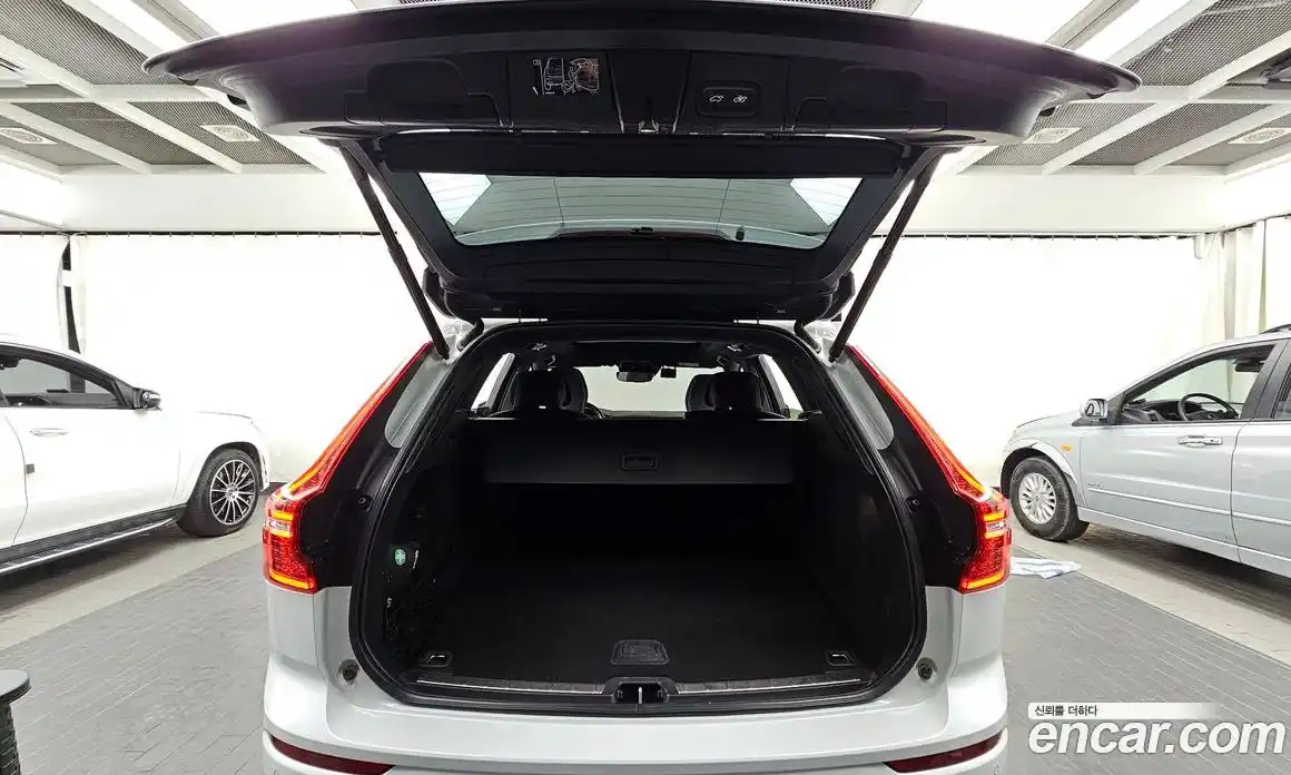 Volvo XC60 2021 2.0 Автомат в Москве № 164700, фото 15