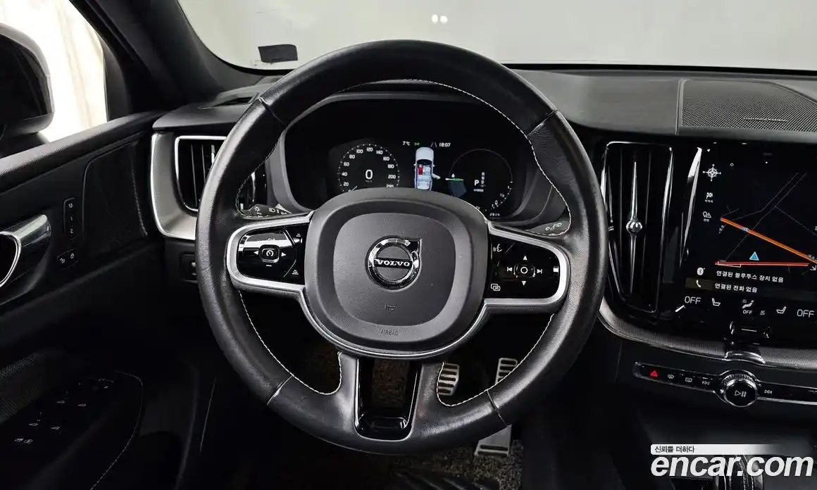 Volvo XC60 2021 2.0 Автомат в Москве № 164700, фото 6