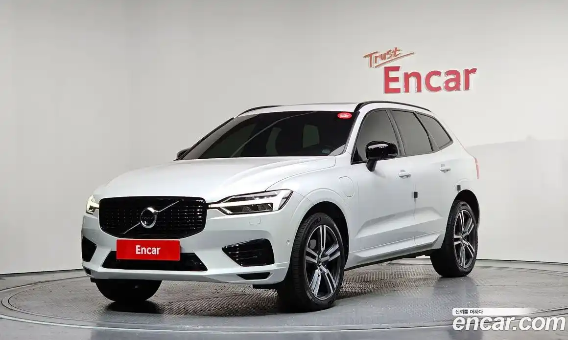 Volvo XC60 2021 2.0 Автомат в Москве № 164700, фото 9