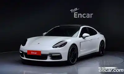 Porsche Panamera, 2018