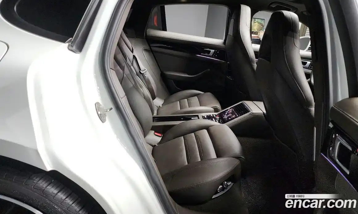 Porsche Panamera 2018 3.0 Автомат в Москве № 165703, фото 15