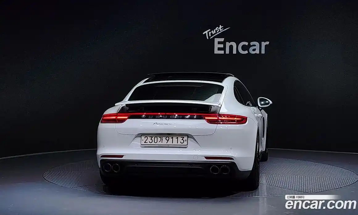 Porsche Panamera 2018 3.0 Автомат в Москве № 165703, фото 18