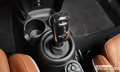 Mini Cooper Convertible 2024 2.0 Автомат в Москве № 167006, миниатюра 9