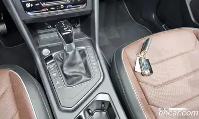 Volkswagen Tiguan 2023 2.0 Автомат в Москве № 168459, миниатюра 9