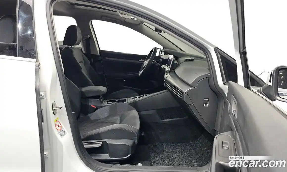 Volkswagen Golf 2022 2.0 Автомат в Москве № 168714, фото 19