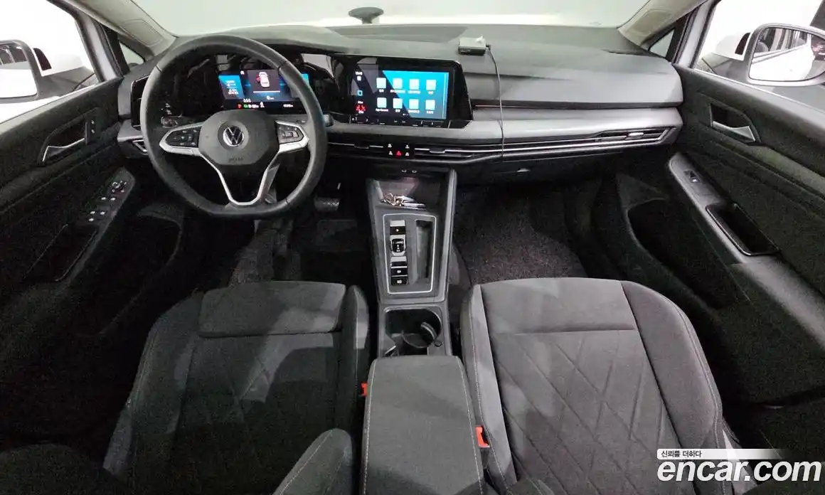 Volkswagen Golf 2022 2.0 Автомат в Москве № 168714, фото 10