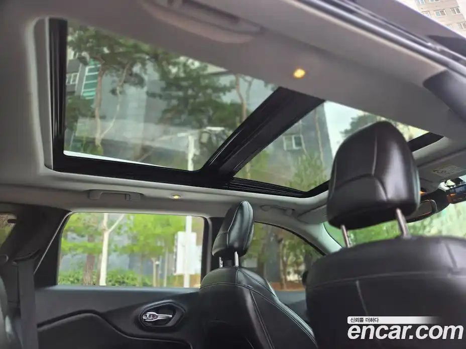 Jeep Cherokee 2020 2.4 Автомат в Москве № 170028, фото 12