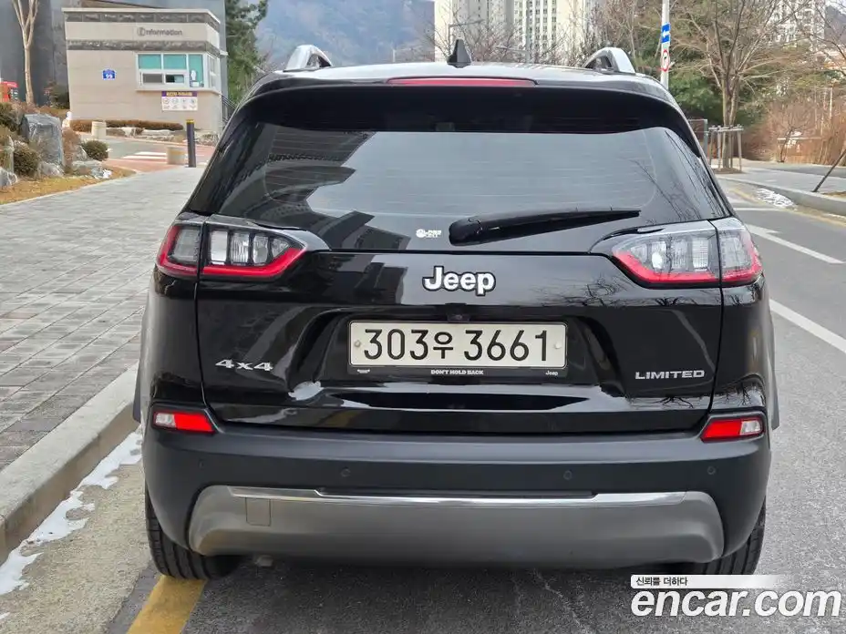 Jeep Cherokee 2020 2.4 Автомат в Москве № 170028, фото 4