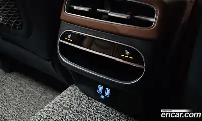 Genesis GV70 2024 2.5 Автомат в Москве № 1708, миниатюра 2