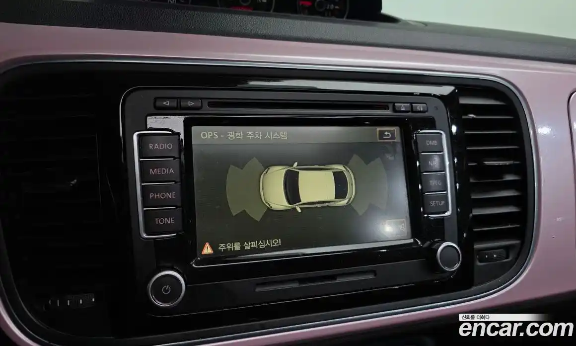 Volkswagen Beatle 2013 2.0 Автомат в Москве № 172551, фото 12