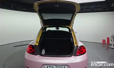 Volkswagen Beatle 2013 2.0 Автомат в Москве № 172551, миниатюра 6