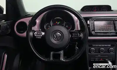 Volkswagen Beatle 2013 2.0 Автомат в Москве № 172551, миниатюра 10