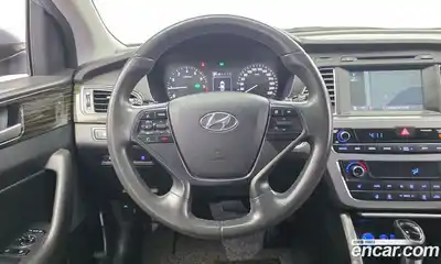 Hyundai Sonata 2016 2.0 Автомат в Москве № 173454, миниатюра 7