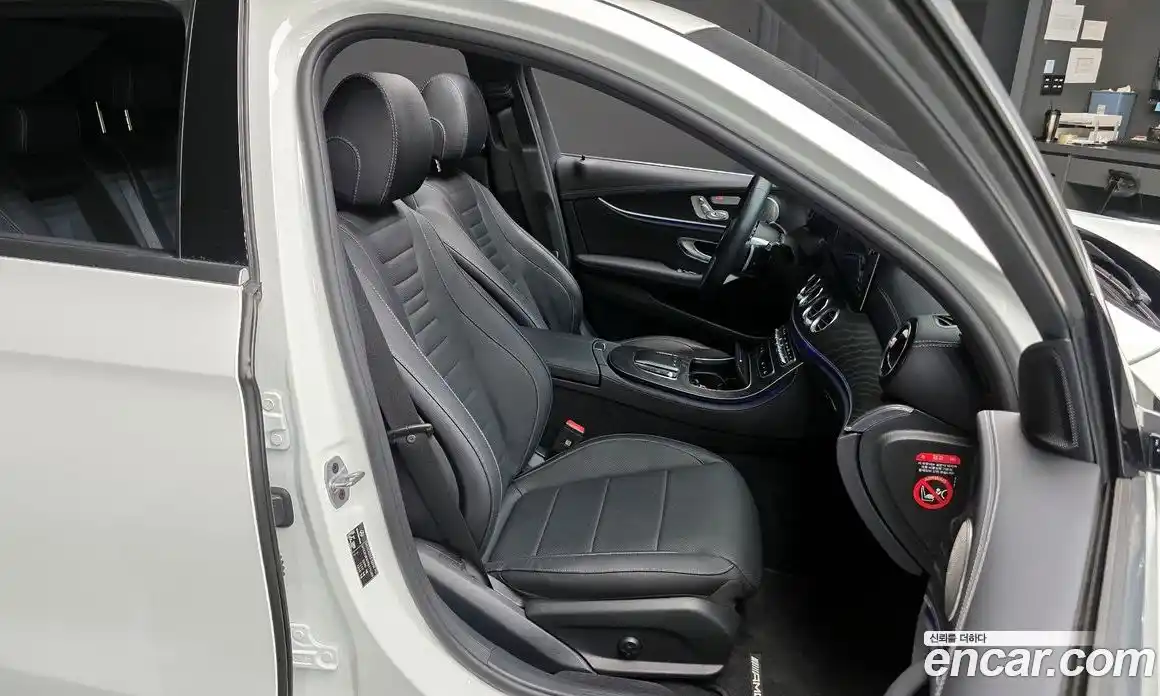 Mercedes-Benz E-Class 2023 2.0 Автомат в Москве № 175113, фото 18