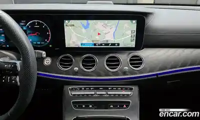 Mercedes-Benz E-Class 2023 2.0 Автомат в Москве № 175113, миниатюра 5